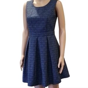 Forever 21 Sleeveless Keyhole Cut-out Pleated Party Dress / Sz S / Blue